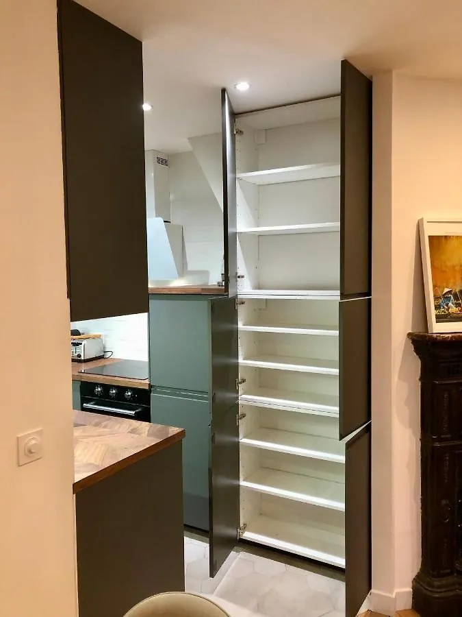 Apartament Rare Appartement D'Architecte En Haut De Montmartre Paryż Francja